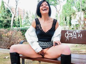 Anal exam for Sandra! Resist an 18-year-old MONSTERCOCK, will you take the lesson learned? ;-P